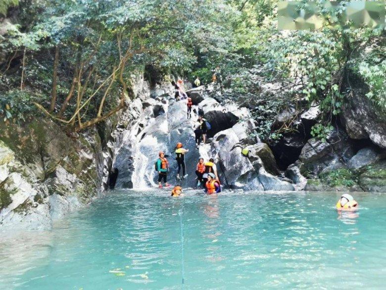 别再买加速包抢票了！12306已申请防止自动抢票专利